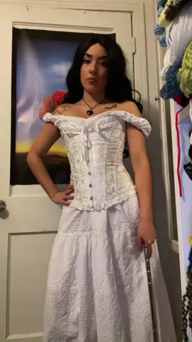 i hope i don’t repulse you with my unlady like habit 🙄 #elzorro #elenamontero #halloween #costume #cosplay 