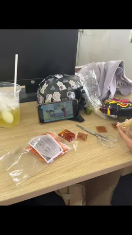 dành cả thanh xuân để ăn🤧#xh #11tn1 