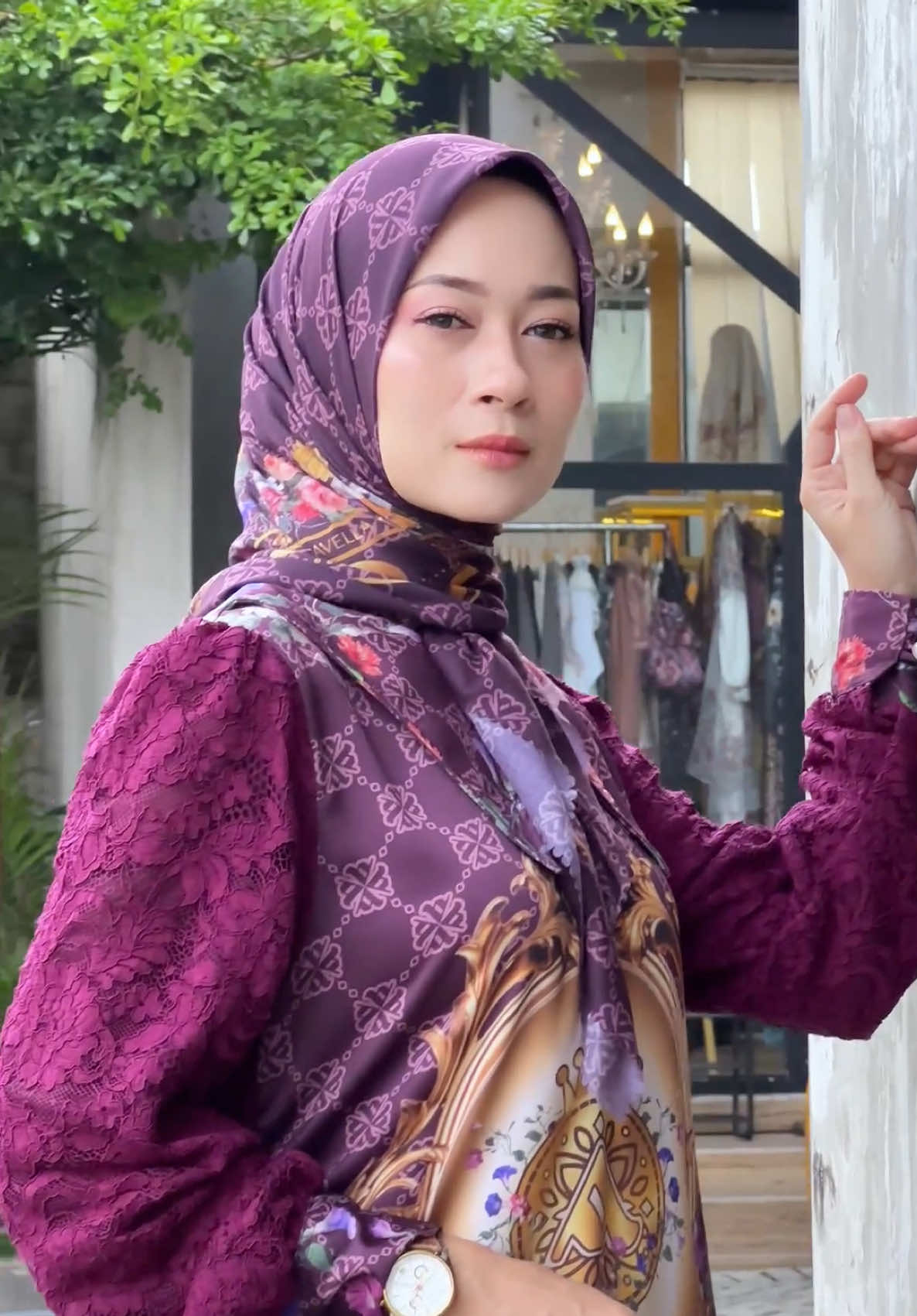 Jangan mikir lama, nanti kehabisan 😆 Cek keranjang kuning 