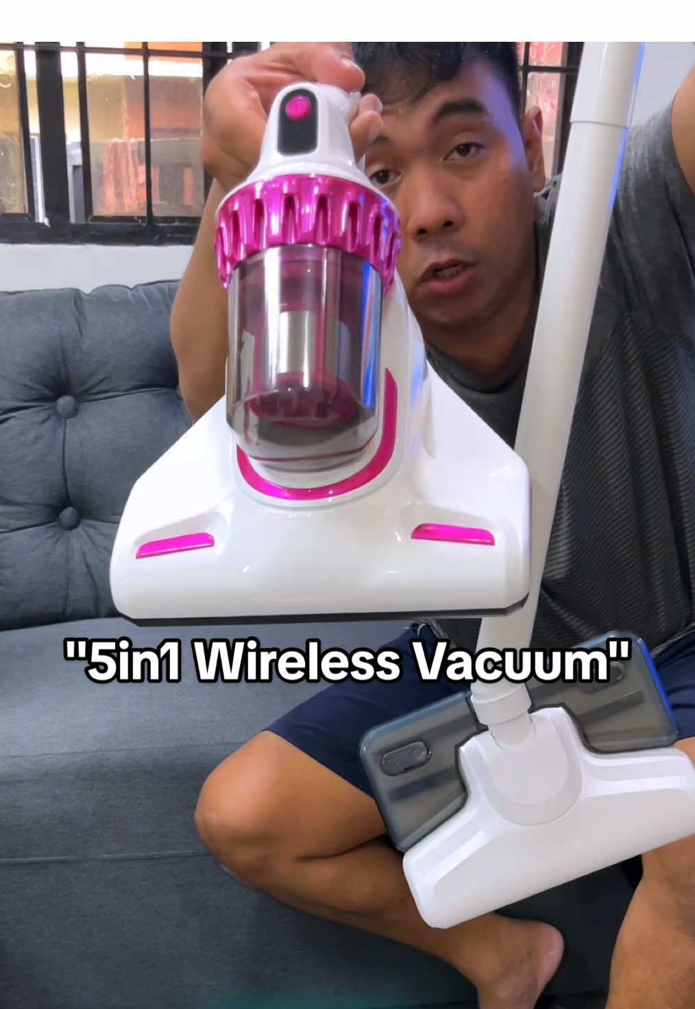 Wireless vacuum 5in1 mite removal for everyday use! #wirelessvacuum #rechargeablevacuum #tixxvacuum #portablevacuum #fyp 