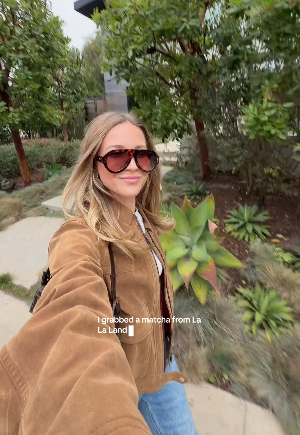 Living in LA means that a gloomy, cold day in October feels like a treat 😂 #lavlog 