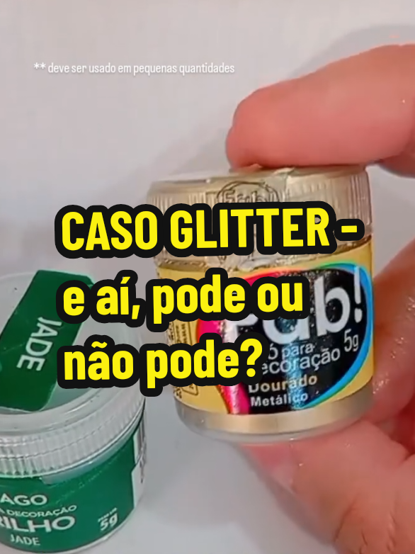 Essa semana saiu na mídia o assunto sobre conter plástico na composição dos glitters vendidos em loja de confeitaria. Você pode usar, desde que o cliente retire antes de comer, mas fica impossível tirar toda a parte externa de um brigadeiro glow por exemplo, mas você poderá utilizar os pós de decoração, desde que se atente ao rótulo e use em pequenas quantidades, entenda mais sobre o assunto nesse  vídeo. Dúvidas, deixe nos comentários. #glitter #anvisa #confeitaria #bologlitter #fypppppp 
