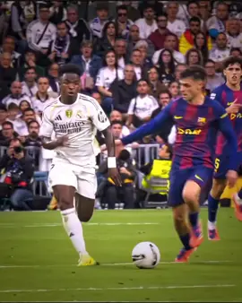 Vini vs Pedri in elclasico#madrid #vinicius 