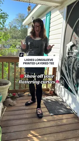 💋I feel like a star in this flattering fit😏 . love the layered look & this longsleeve Tee is thicker than a thermal under shirt🤯 . grab your cool Tee while you can ~left it linked . #womenscasualwear #ladiesfashion #ladiesfashionwear #ladiesfashiontiktok #longsleevetee 