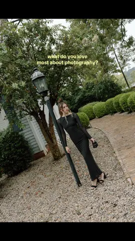 will absolutely never get over these reactions… 🍼💫 #southtexasphotographer #corpuschristiphotographer #photographertok #texasphotographer #lifestylephotographer #genderrevealphotoshoot 