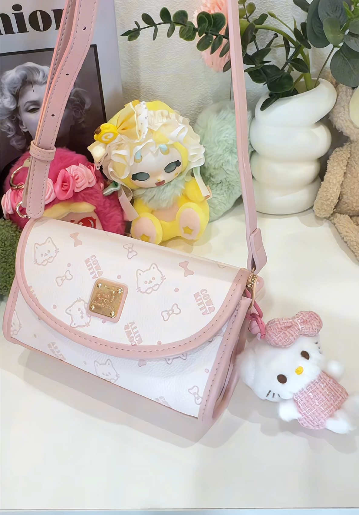 Quà tặng vừa thực tế vừa ý nghĩa bạn gái nào cũng ưng luôn nha #tuixachnu #cowkitty #quatangbangai #quatangnguoiyeu #viralvideo 