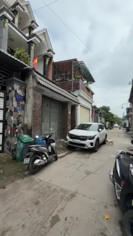 Đẹp & diện tích đất lên tới 168m2 giá chỉ loanh quanh 4 đồng...