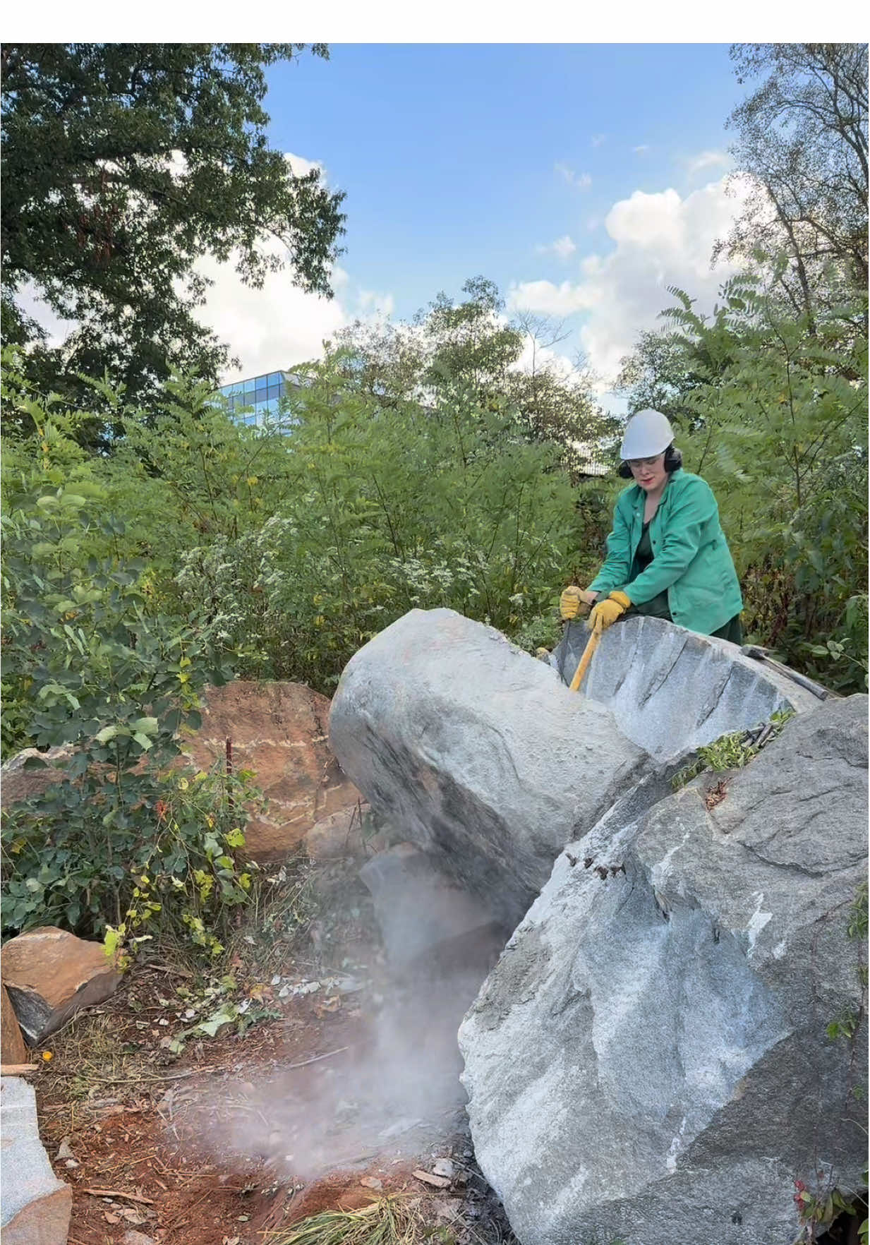 Notice the power of a 3’ crowbar! #engineering #quarry #rocksplitting #Minecraft #diabase