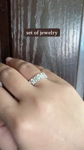 set of jewelry 100+ lang