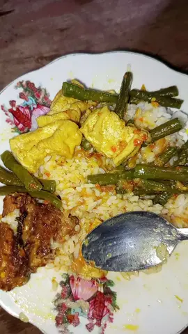 lodeh kacang panjang + tahu +ikan panggang 😋😋 #masakanrumahan #masakansimple #fyppppppppppppppppppppppp #fypage #fyp 