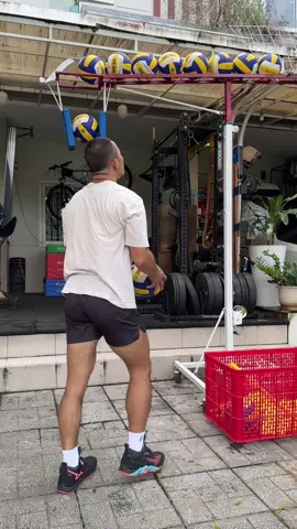 Nghe nói chơi bóng chuyền sẽ được chữa lành… T sắm luôn 1 mớ đồ về chơi. #sportontiktok #bongchuyenvietnam #bongchuyenvadamme #bongchuyenphui #đỗngọcthiện 