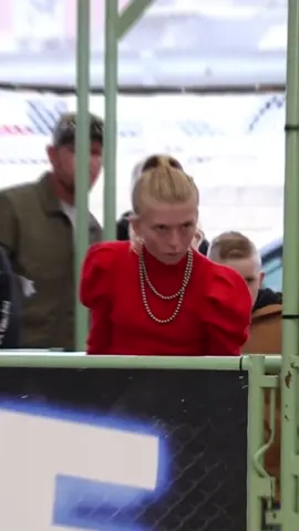 This girl never lost and she wins her pig shows before they even start ass he has mastered intimidation so much that the judges give her maximum points as soon as they see her Check out his profile: @dadsonfarms on TikTok #viral #shorts #pig #sports #funny #memes #meme #memesdaily