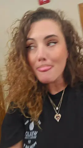 Sweet treat #kansasgrown #wifeymaterial #theone #smiles #blueeye 