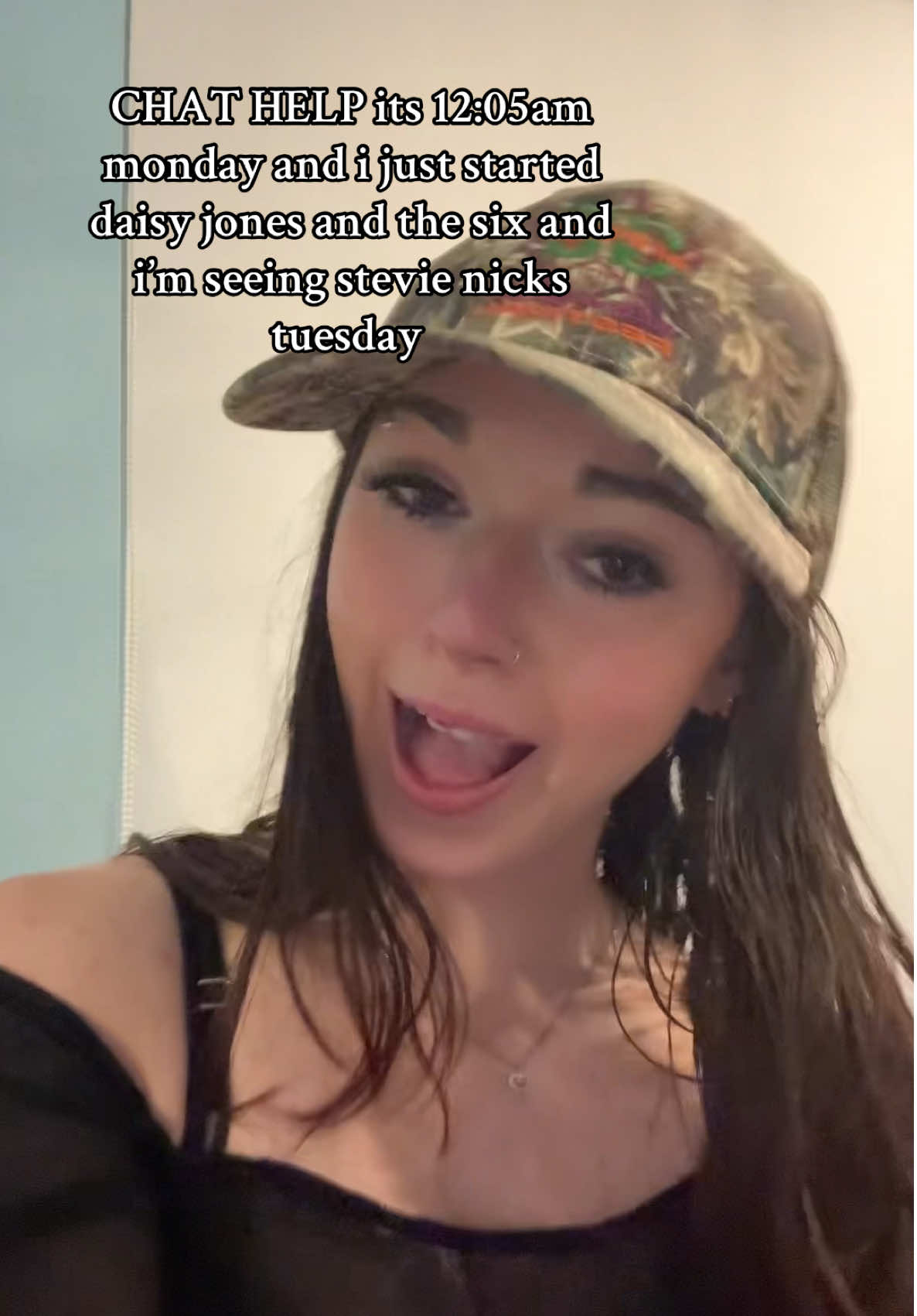 i need to find a new man to romanticize in my head 😭 time to hit the trifecta of apps 🏃‍♀️💨💬 #datingtips #fleetwoodmac #daisyjonesandthesix #stevienicks #situationship 