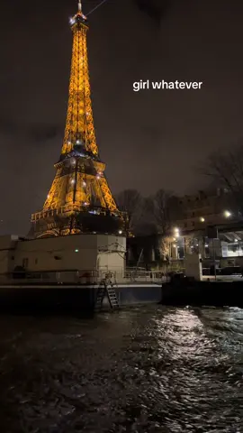 missing Paris 🥲 #trending #paris #parisfrance #girlwhatever #eiffeltower 