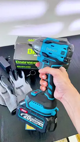 Brushless impact wrench boleh buka tayar, tebuk dinding & buka pasang screw. Harga tengah promo, grab cepat sebelum stok habis 🔥🔥 Disclaimer : Harga akan berubah mengikut promosi yang dilakukan oleh seller & voucher dari Tiktok mengikut terma & syarat tertentu #impactwrench #cordlessimpactwrench #impactwrenchbattery #cordlessimpactdrill #dagmaraimpactwrench 