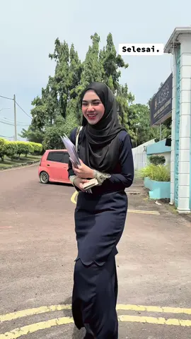 Selesai urusan pengesahan lafaz cerai di mahkamah harini. Tutup buku lama buka buku baru. Semoga yang akan mendatang lebih baik ❤️ 