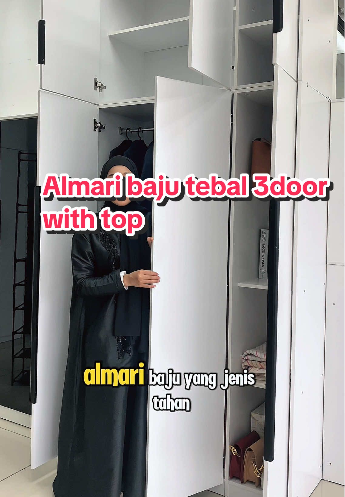 Harga tak rilek korang, siapa dah lama survey alamari terra ni korang kene dapatkan sekarang !!!  Tebal tau puas juga sebab dalam pon jenis luas 😍 #almaribaju #almaribajumurah #almaribaju3door #rakpakaian #almarimurah 