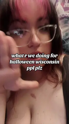 i wanna have a fun adult halloween plz #wisconsincheck #midwest #girlssupportgirls #fyp #halloween 