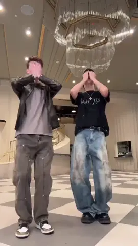 คุณพี่ฝรั่งเอวยังหวานได้อยู่