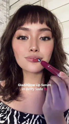 Berries on lips! I love @Glad2Glow.ph ‘s newly launched lip serum!! 🍇💋👄#glad2glow #g2g 