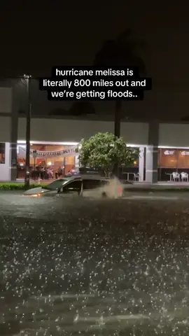 flooding is crazy.. #hurricane #fyp #florida ( @kali creds^^ )