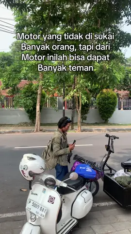 Yoma❤️💛💚🤘#vespabanyuwangibersatu #vespaindonesia #vespaclassic #xyzbca #fypage 