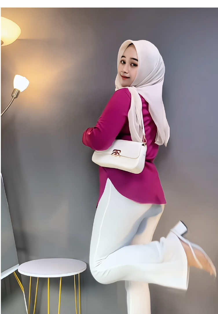 Rekomendasi kaos lengan panjang nih beb,bahan adem nyaman poll,yukk buruan cek kenjnh🥰🩷#kaosbusui #kaospremium #fyppppppppppppppppppppppp #fyp 