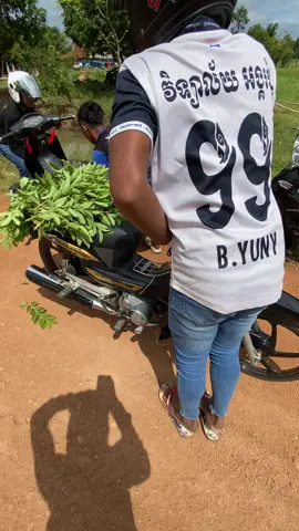 ចេញបាស់ហើយមកជួបចិតទៀត🙂 #ម៉ូតូអត់ល្បី☹️ #អង្គរជុំផ្ទះខ្ញុំ🏠💙 