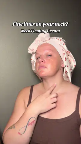 Fines lines on your neck? Neck firming cream from the Korean beauty brand Z:SEA #finelines #neckcream #koreanskincare #koreanbeauty #firmingcream 