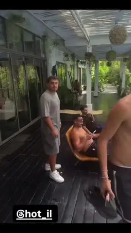 #ארזושלקה #ארזאיסקוב #גולסטאר #האחהגדול 