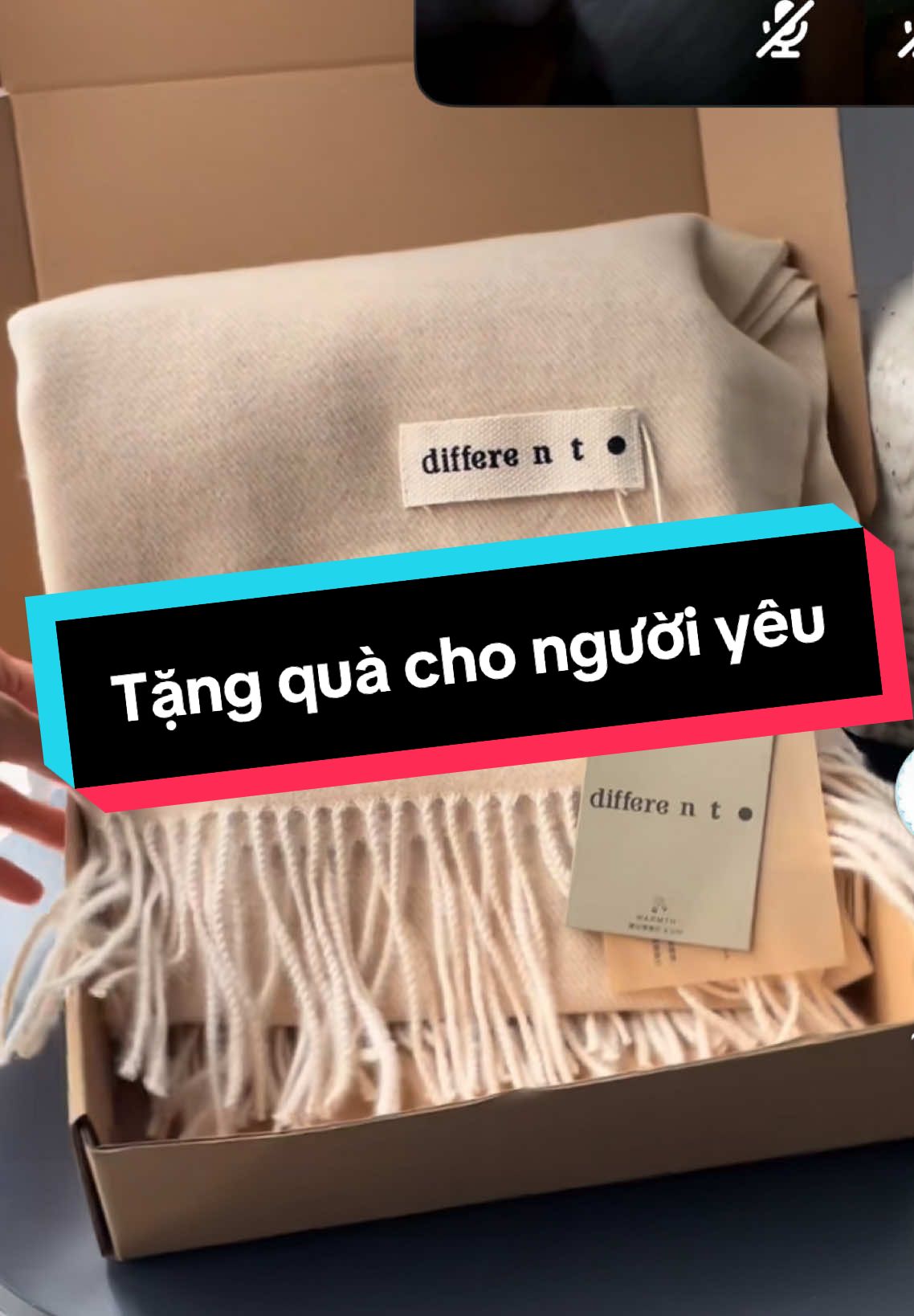 Còn gì tinh tế tặng  chiếc khăn thêu tên người mình thương ❤️#xuhuong #nguoiyeu #fyp 