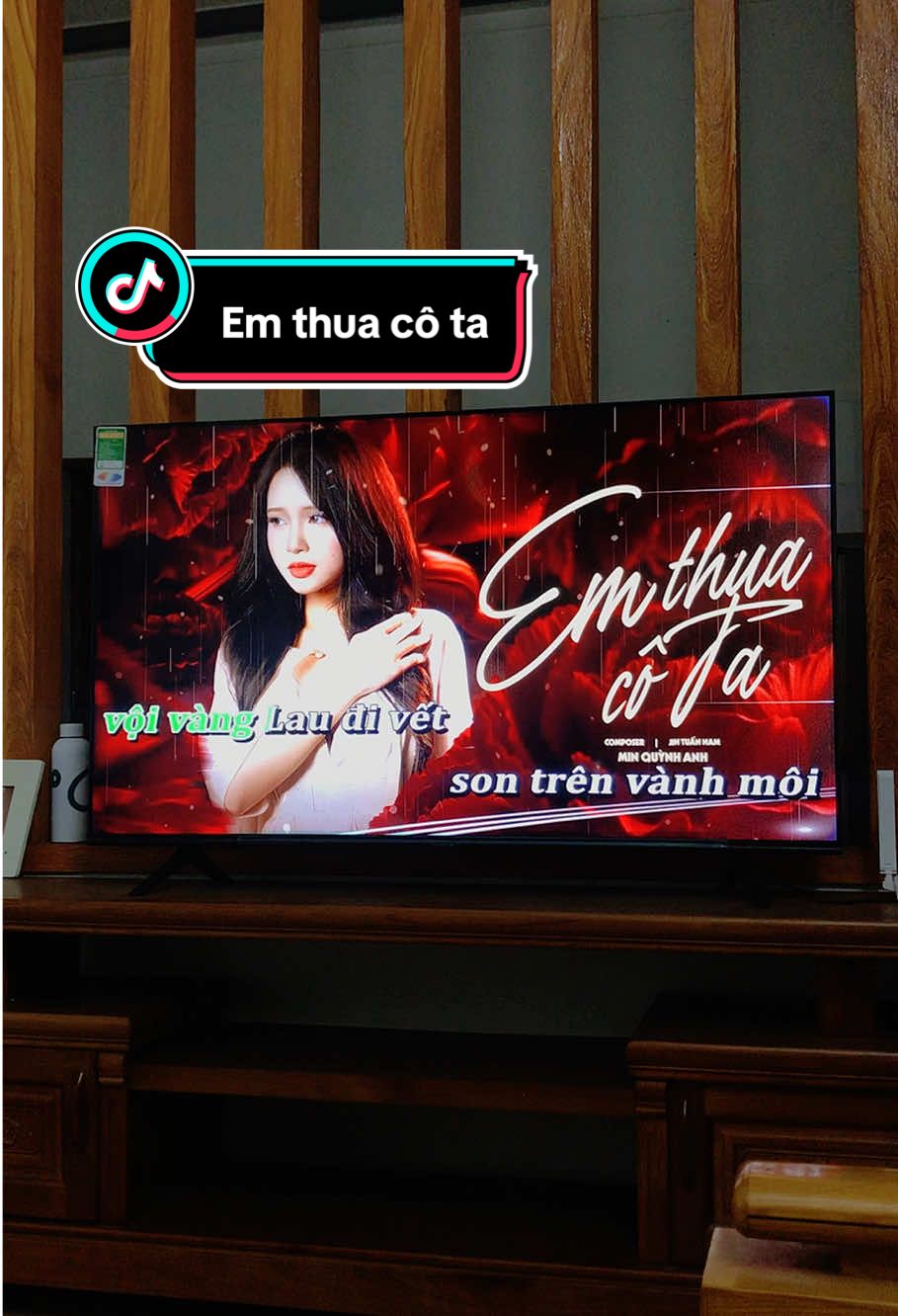 Cô ấy tốt hơn em à , cô ta cũng thương anh à ??#emthuacôta #nhungem#cover #hatchaykhongmic#xuhuong