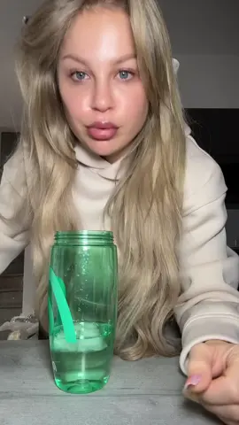 IG: michelleschellhaas 🙏🏻🤍 meine kleine Mausi.. hoffe diesmal wird alles gut gehen 🙌🏼 Code: michellefit spart ihr maximal, Link in meiner Bio ❤️ #more Anzeige 