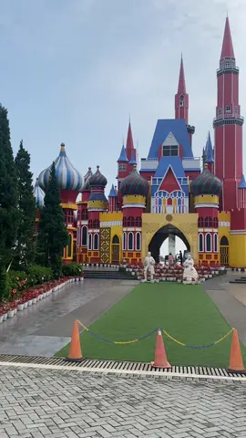 #urbanviewbyreddoorz #villadpineapple #sariater #fyp #dcastello 