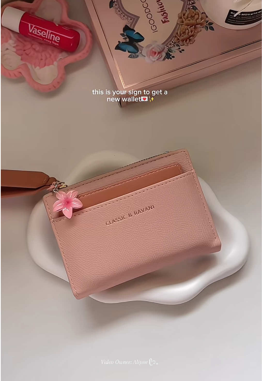 pretty wallet in pink!😍✨ #wallet #walletforwomen #bifoldwallet #walletwithcardholder #pinkwallet 