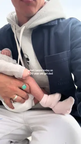 her socks? 😭 #fyp #OOTD #girldad #dadfit #myoutfit 