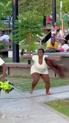 Étaler la perruque#funn #videos #prank #foryoupage❤️❤️ #scared 