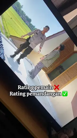 Selama film takjub sama pemandangan desanya … adem dengan hamparan sawah dan pegunungan  #AbadiNanJaya #FilmIndonesia #Zombie 