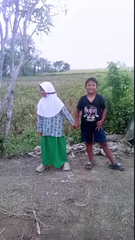 yang nonton masih sendiri🥀🗿 #fotbar #bocil #bucin #jjam #presetalightmotion #preset #cr #ymn #fypシ #storysad #story #bismmillahfyp #amin 