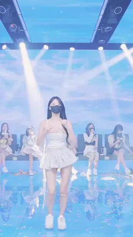 #for  #creatorsearchinsights #korean #livedance #panda 