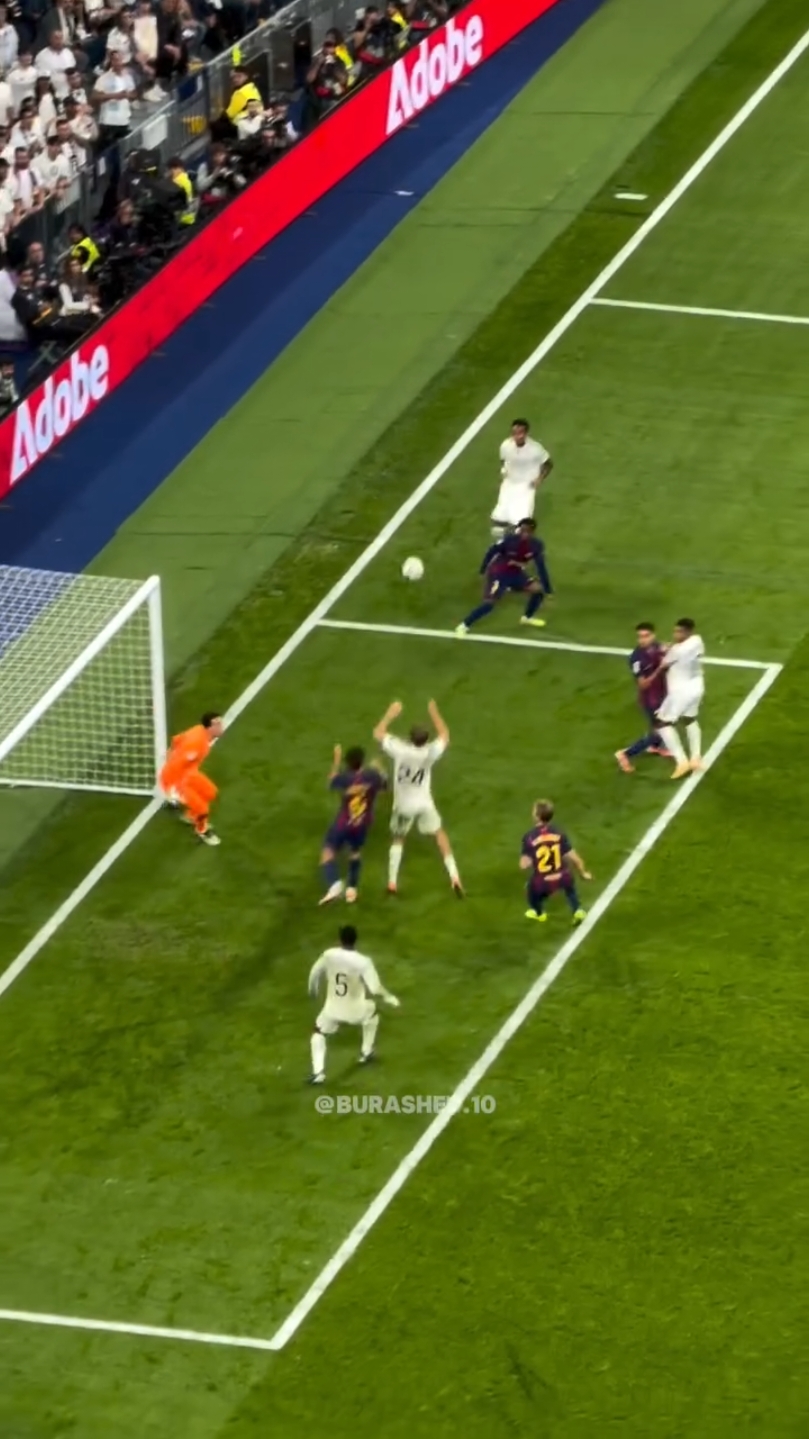 هدف ريال مدريد الثاني بيلي #ريال_مدريد #madrid #الكلاسيكو @Real Madrid 
