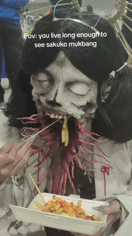 Om nhom nhom #silenthillf #silenthillcosplay #cosplay #haloween #silenthill 