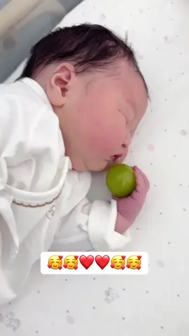 Yêu qá đi con ơi #embedethuong♥️ #viabexinhyeu #nhavia2vach 