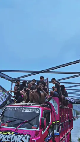 Panas udan tetep trabas #sentoelcup1 #rxking #truck 
