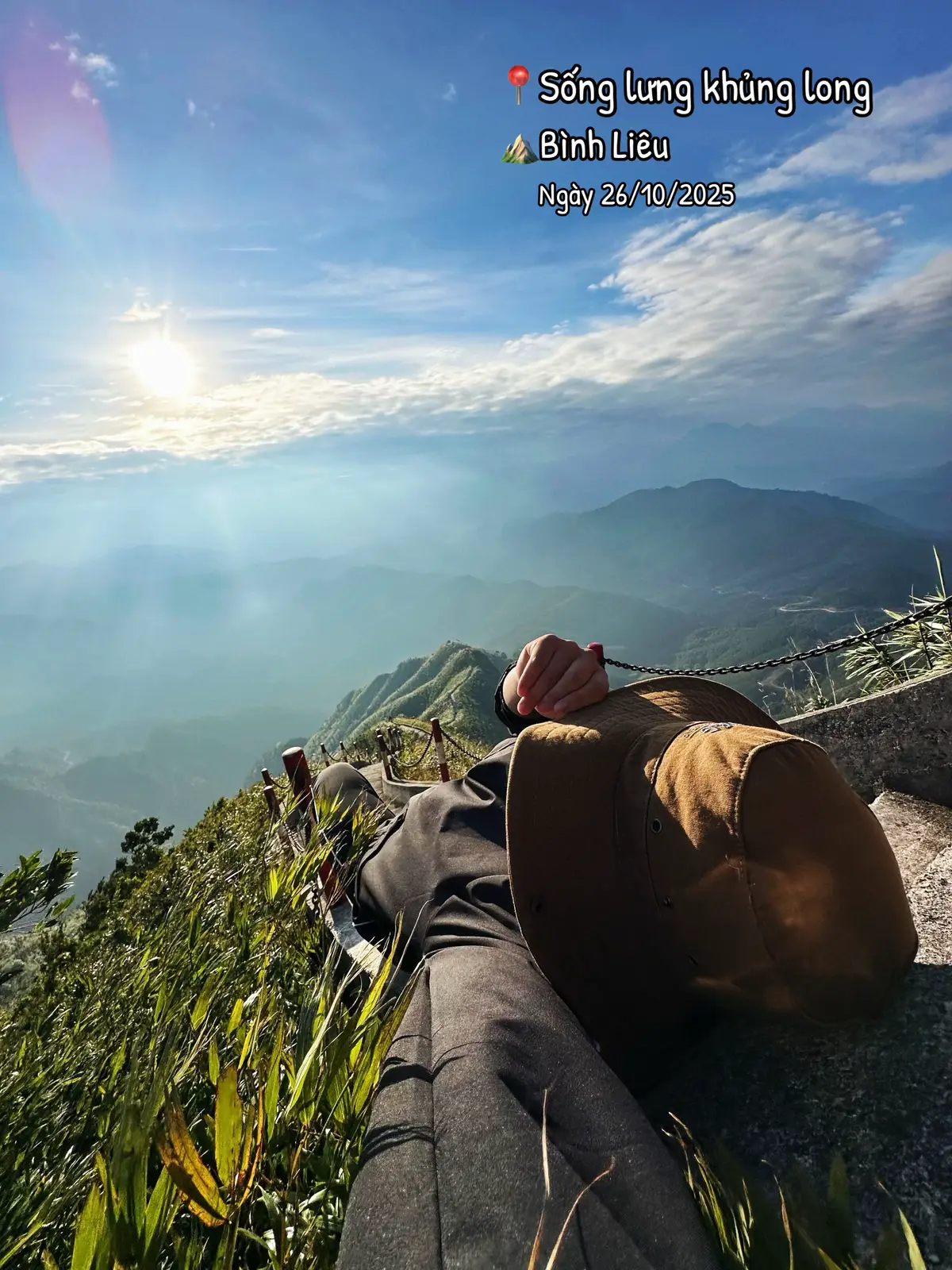  Rời xa đô thị chật chội, đến với sống lưng khủng long Bình Liêu mùa này thực sự quá tuyệt vời.  Lên đường thôi cả nhà ơi #bin#binhlieun#songlungkhunglong0#1305binhlieuu#tourbinhlieuu#truongbantour