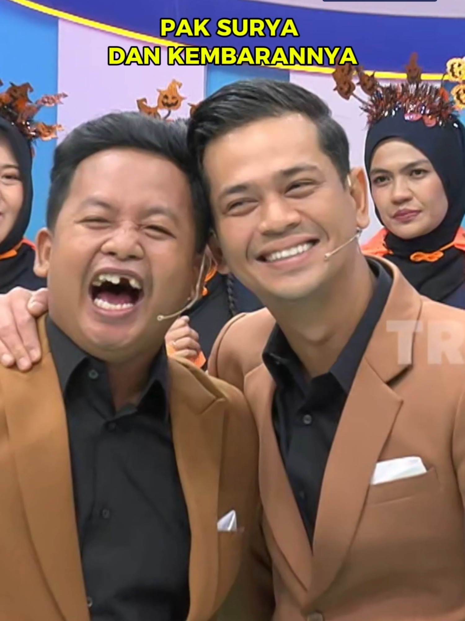 Pak Surya punya kembaran kok ga ngomong-ngomong sih?? 🤣 #arisan #arisantrans7 #arisancore #suryainsomnia #dustintiffani #diTRANS7aja
