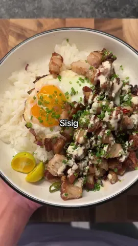 Sisig with igg - #pork #sisig #lechon #comfortfood #filipinofood 