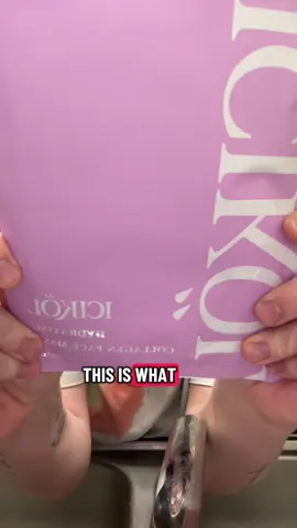 I absolutely LOVE collagen face masks and I LOVE reviewing them!! #fyp #collagenfacemask #collagenmask #collagen ##icikol