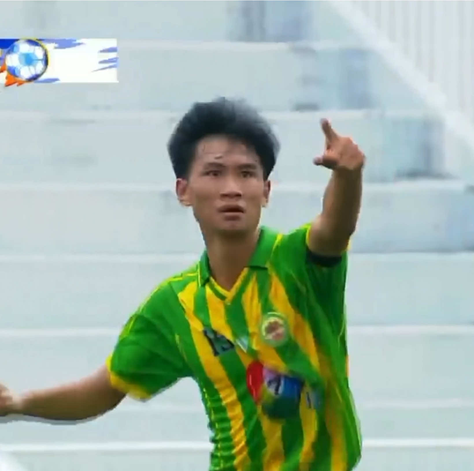 บ้านกรวดวิทยาคาร ซัดทีเดียว สามลูกรวด เอาชนะ สวนกุหลาบวิทยาลัยนนทบุรี 3-1 ส่งสุภาพบุรุษชมพูฟ้า กลับบ้านได้สำเร็จ บ้านกรวดวิทยาคาร ลิ่ว รอบ(64ทีม) อย่างง่ายดาย #บ้าบอลนักเรียน #บอลนักเรียน #ch7hd #บอล7สี #fypシ゚ 